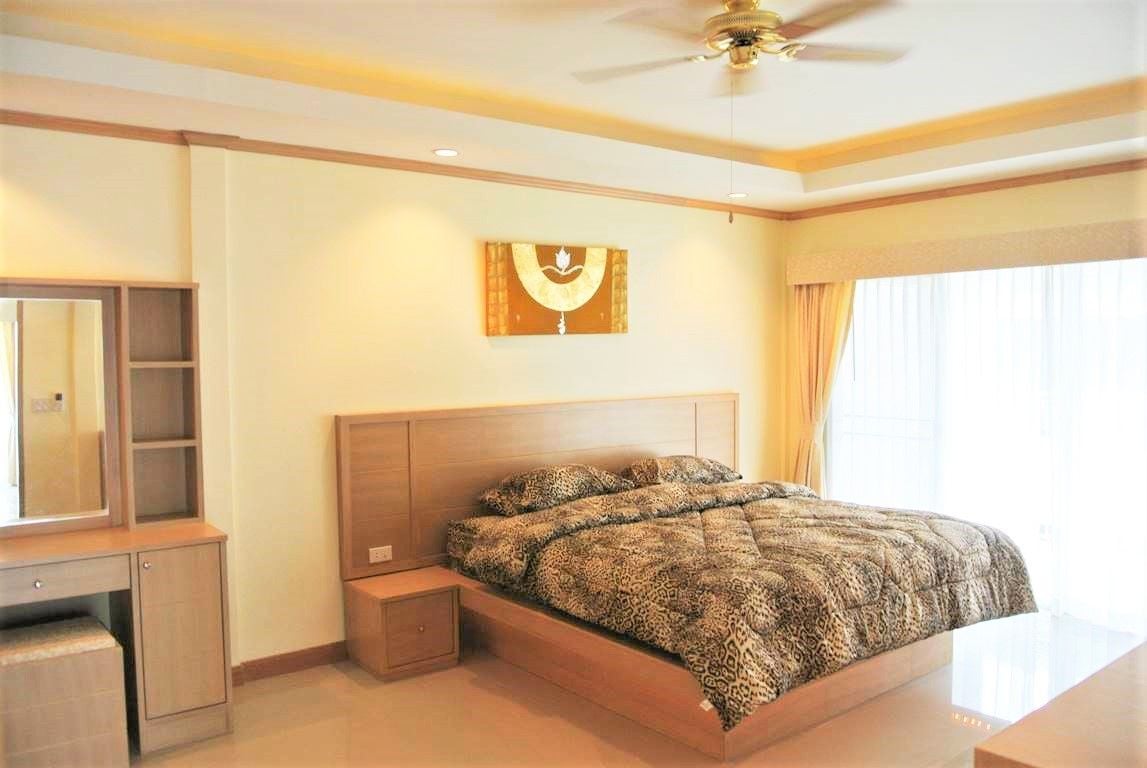 1 lit Baan Suan Lalana
